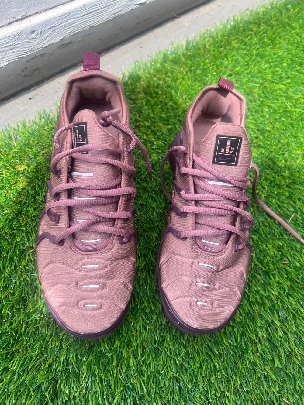 Nike Mauve Pink Running Sneakers